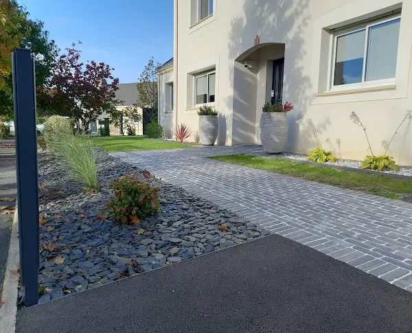 4-allee-jardin-pavee-vertou-leaute-paysage