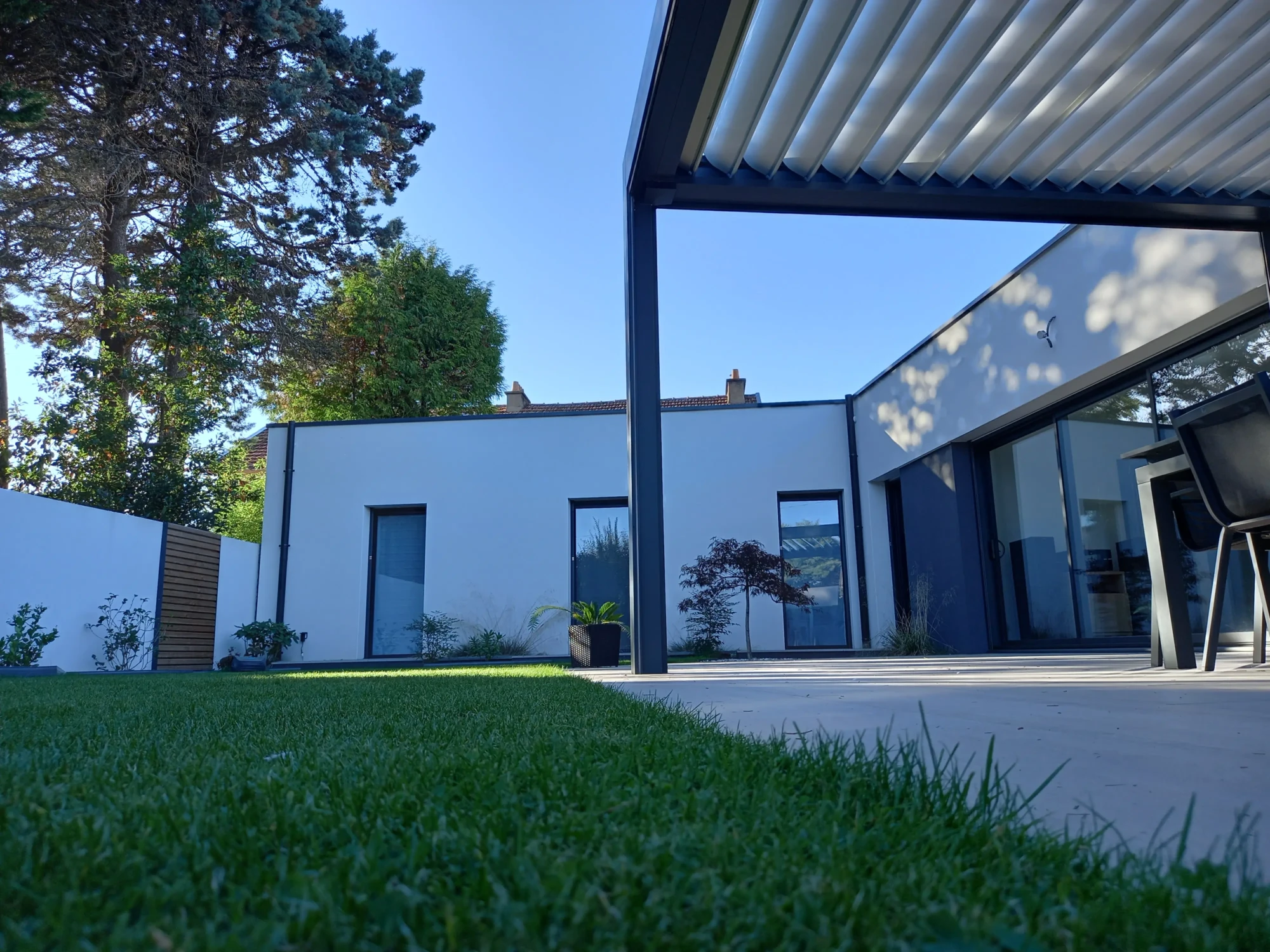 8-engazonnement-pelouse-bouguenais-leaute-paysage