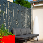 Clôture aluminium décorative motif bambou à Rezé posée par Léauté Paysage